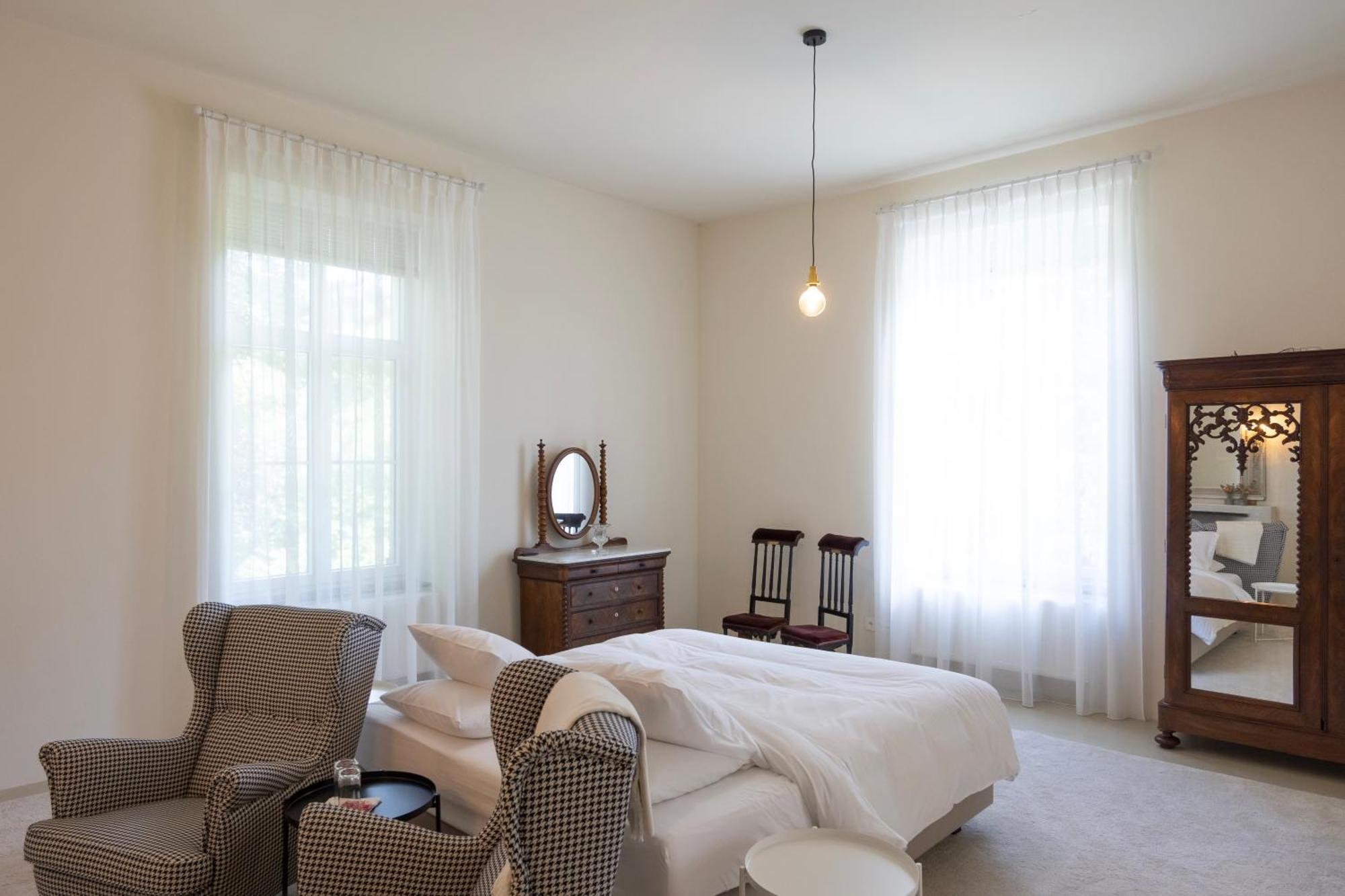 Chateau Du Pont D'Oye Habay-la-Neuve Room photo